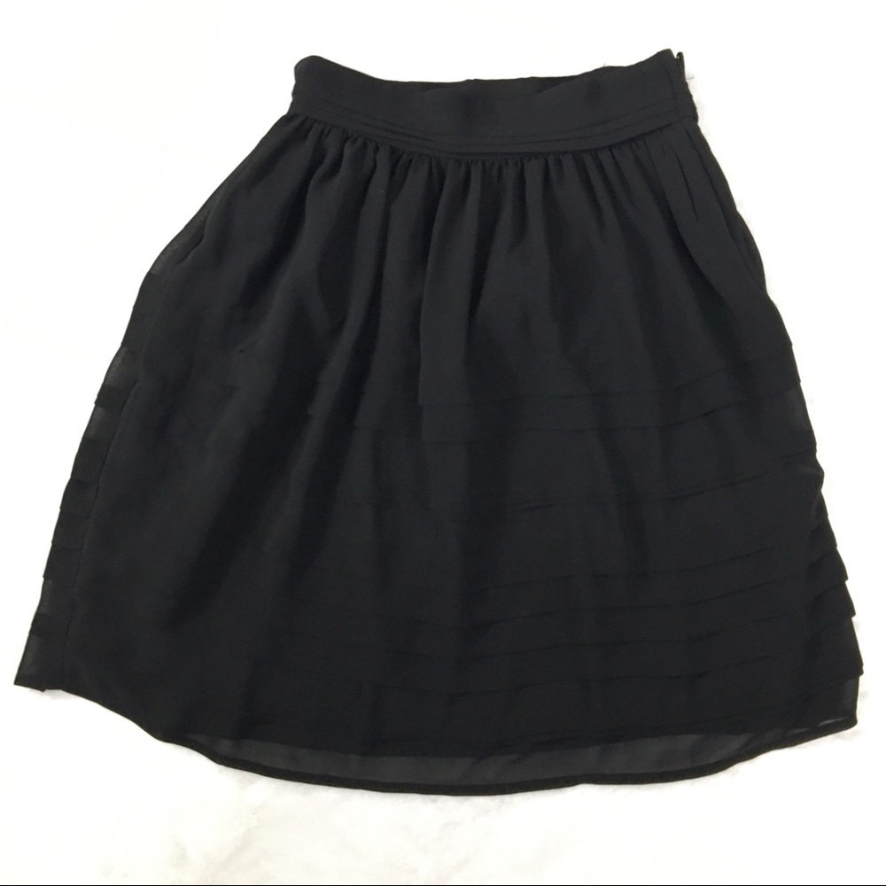 Black H&M ruffled chiffon skirt - Picture 2 of 8